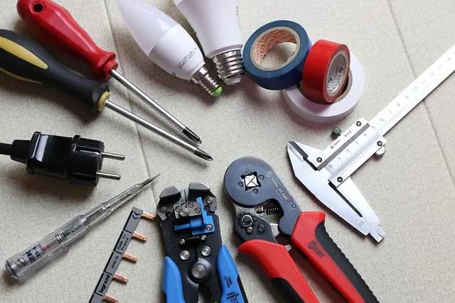 Comment vérifier la réputation d'un électricien de confiance