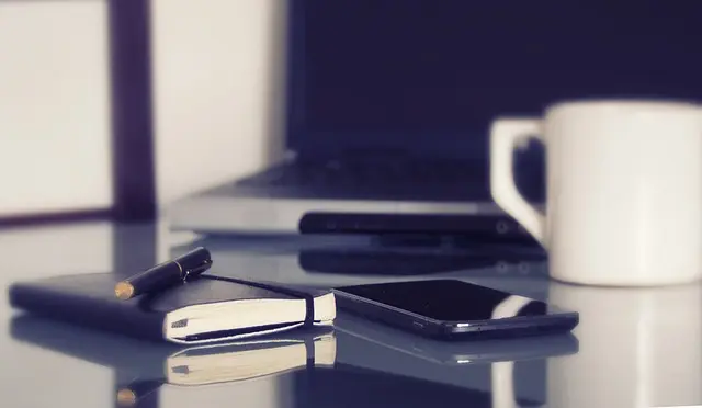 Comment vérifier les qualifications d'un électricien de confiance