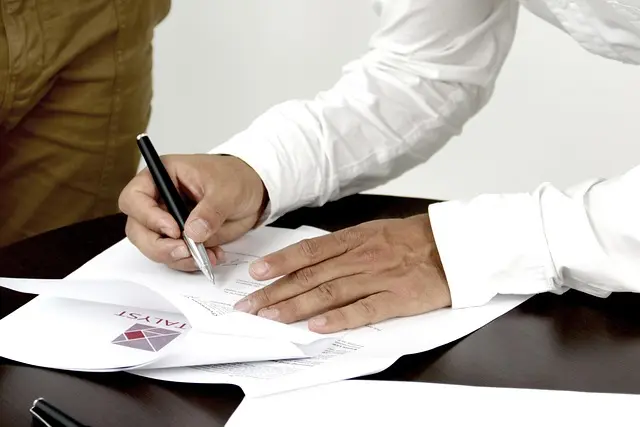 Comment conclure un contrat clair avec un électricien de confiance