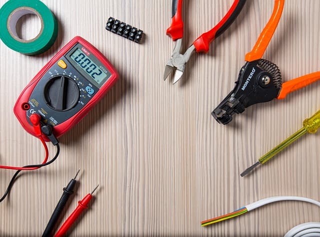 Les 5 erreurs à éviter pour choisir un électricien de confiance
